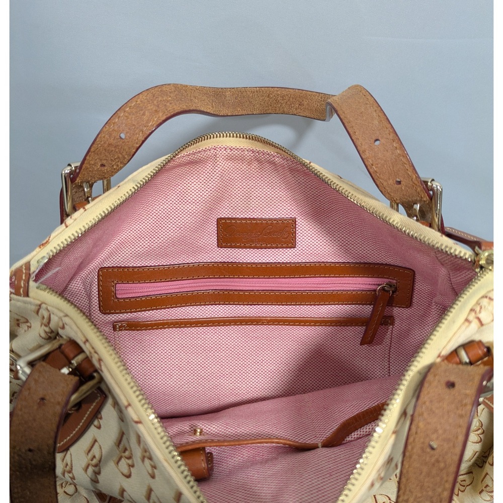 Womens Dooney & Bourke DB Monogram Beige Canvas Leather Satchel Shoulder Bag OS - Picture 4 of 5